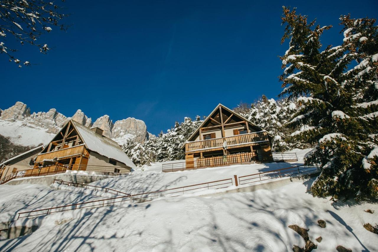 Eterpa Les Chalets De Pre Clos En Vercors Saint-Andeol  ภายนอก รูปภาพ
