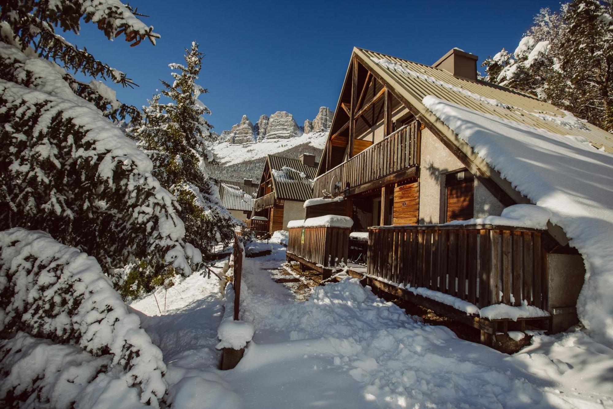 Eterpa Les Chalets De Pre Clos En Vercors Saint-Andeol  ภายนอก รูปภาพ