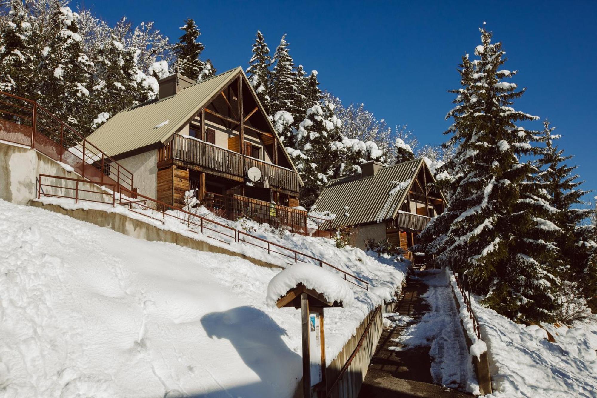 Eterpa Les Chalets De Pre Clos En Vercors Saint-Andeol  ภายนอก รูปภาพ